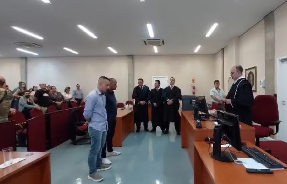 juri-popular-absolve-policiais-militares-acusados-em-caso-de-morte-de-suspeito-rendido-em-sao-jose-dos-campos