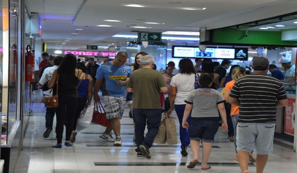 shoppings-abrem-mais-de-14-mil-vagas-de-emprego-temporarias-para-o-fim-de-ano-em-sao-jose-taubate-e-pindamonhangaba