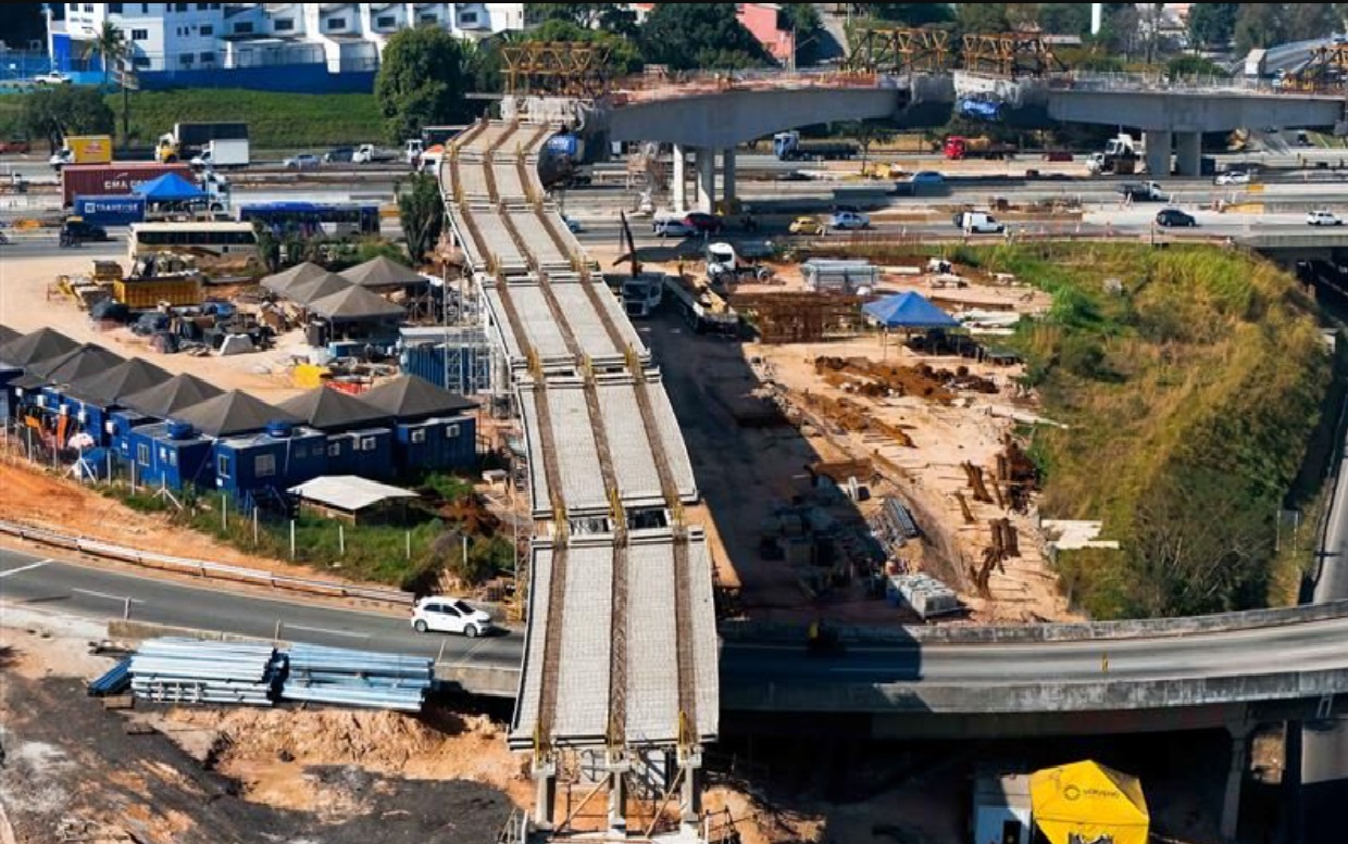 ccr-riosp-conclui-lancamento-de-vigas-para-novo-viaduto-na-via-dutra