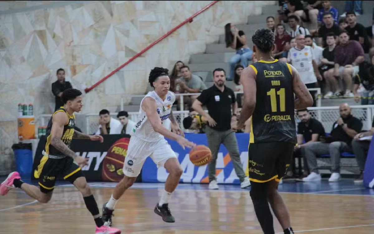 sao-jose-bate-mogi-e-conquista-segunda-vitoria-consecutiva-pelo-nbb