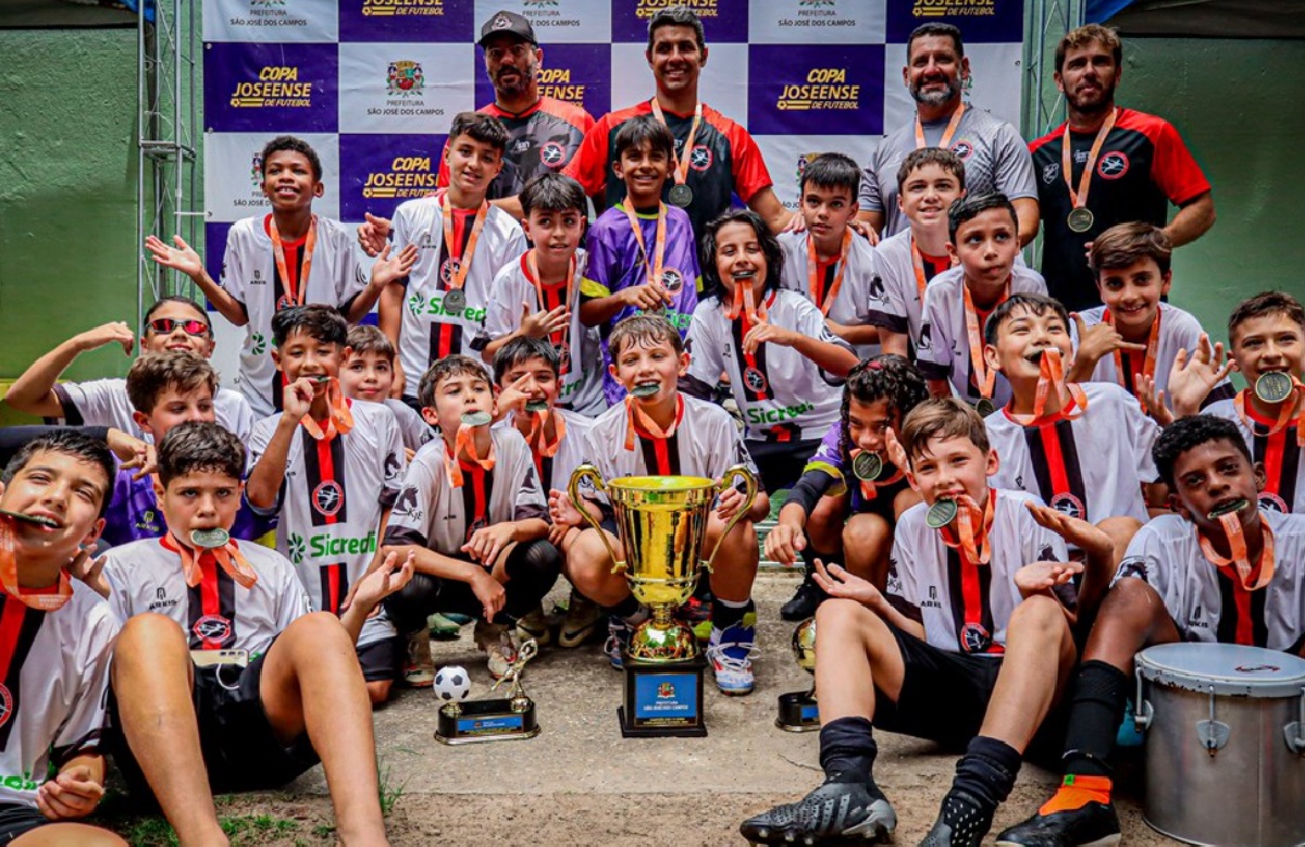 esplanada-aesj-conquista-titulos-na-copa-joseense-nas-categorias-sub-9-e-sub-11