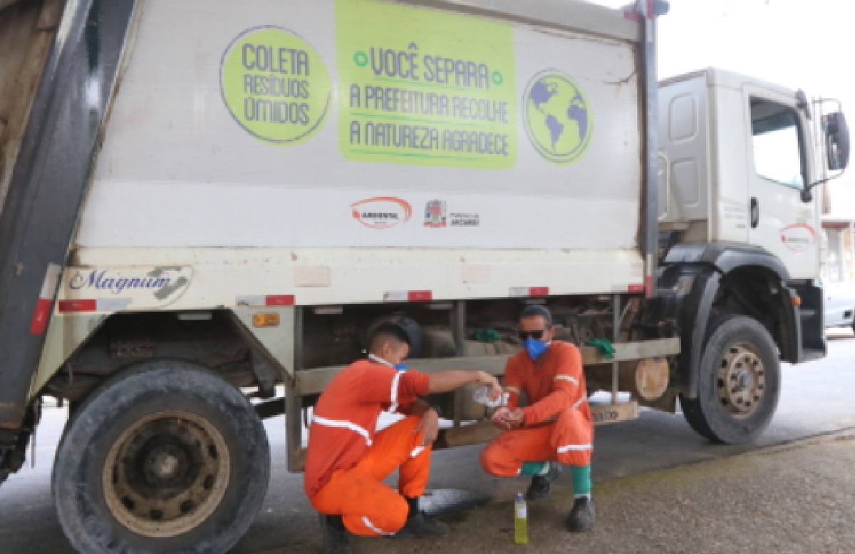 prefeitura-de-jacarei-notifica-empresa-e-preve-multa-apos-paralisacao-na-coleta-de-lixo