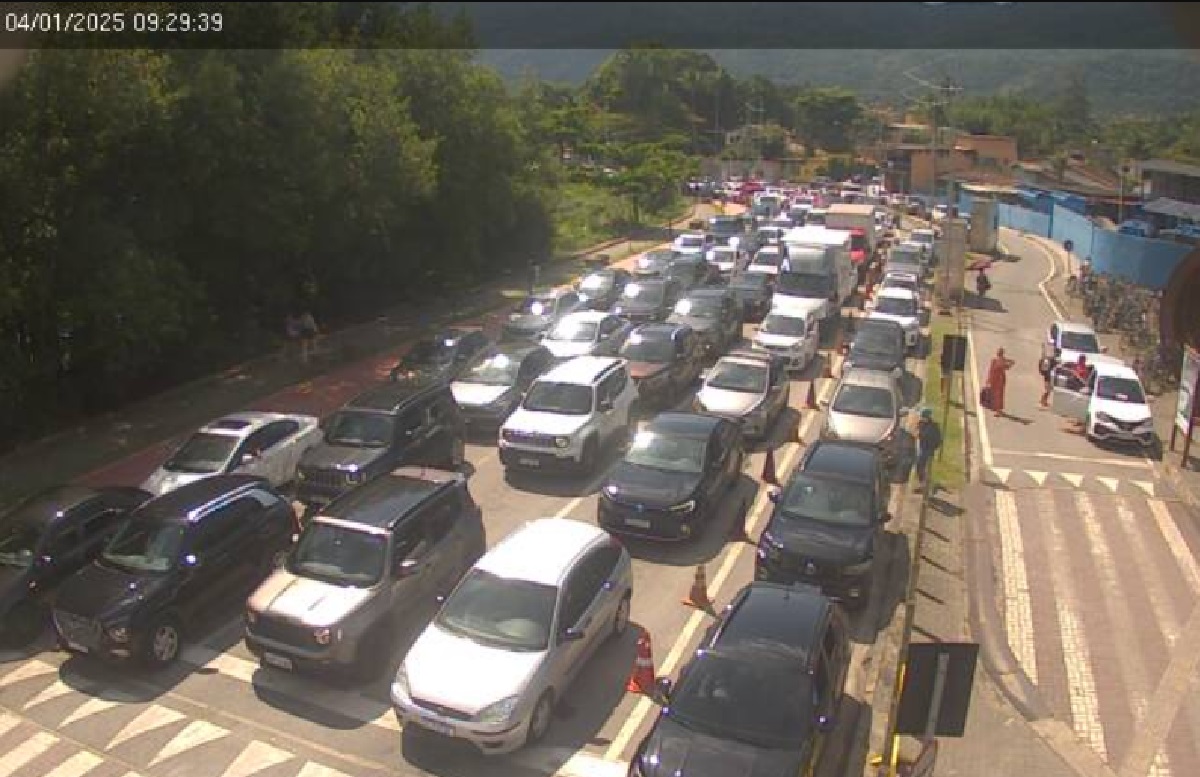 tempo-de-espera-na-balsa-sao-sebastiao-ilhabela-ja-ultrapassa-1-hora-neste-sabado-4