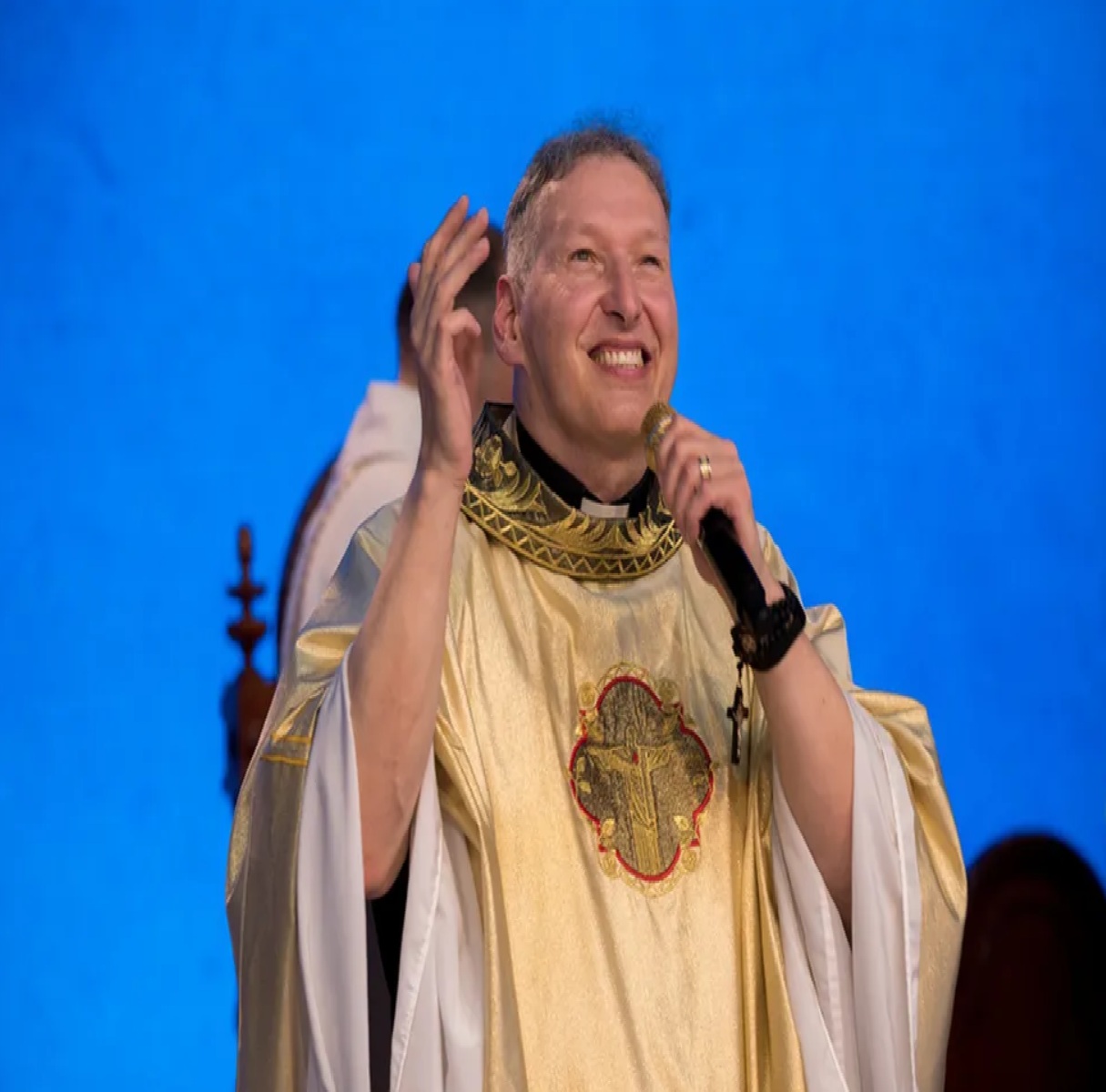 acampamento-catolico-com-padre-marcelo-rossi-espera-milhares-de-fieis-no-carnaval