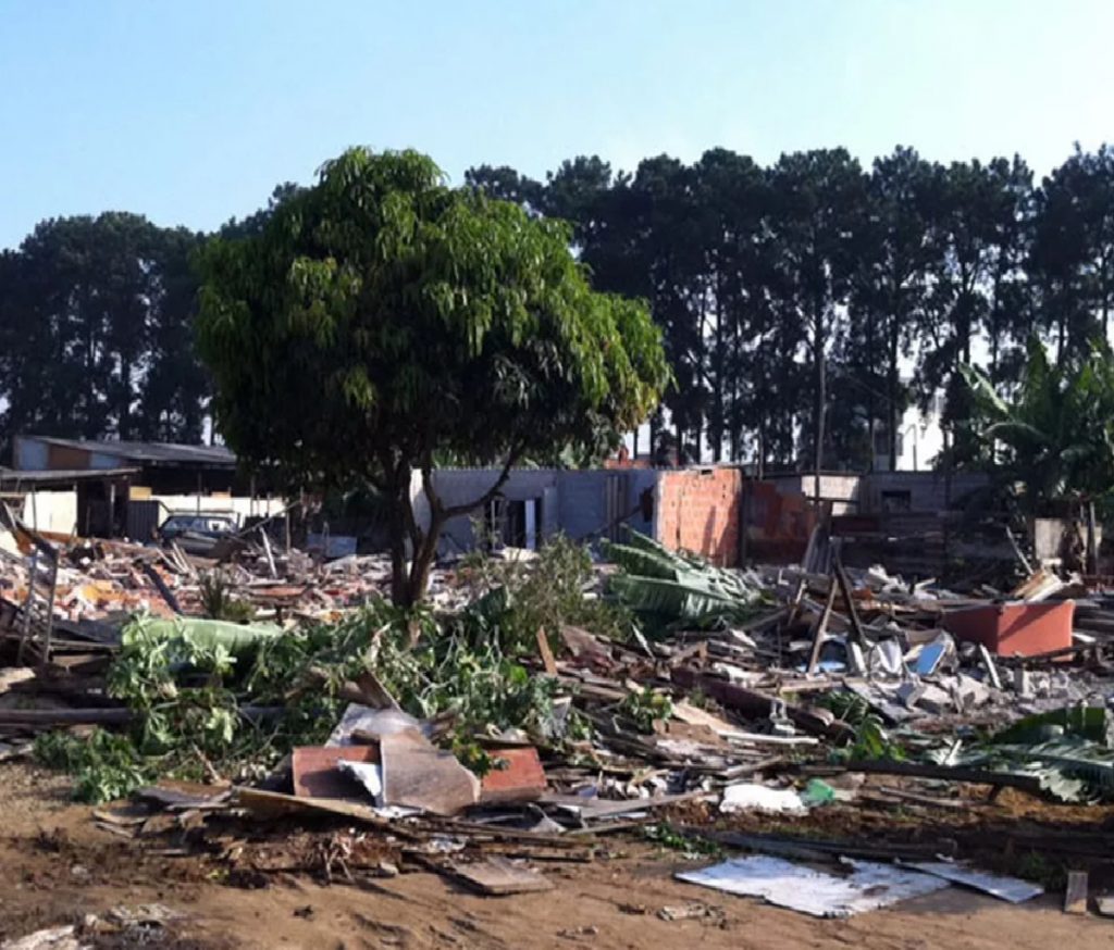 justica-condena-prefeitura-de-sao-jose-governo-de-sp-e-selecta-a-pagarem-r-5-milhoes-a-ex-moradores-do-pinheirinho