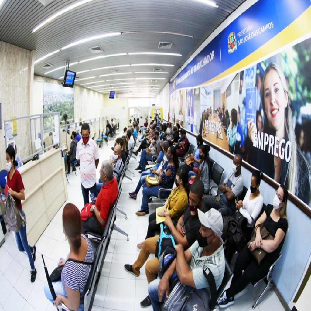 pat-de-sao-jose-dos-campos-abre-semana-com-684-vagas-de-emprego