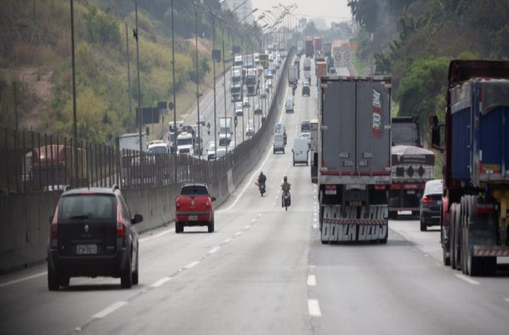rodovias-de-sao-paulo-terao-alto-fluxo-no-carnaval-com-mais-de-4-milhoes-de-veiculos-esperados