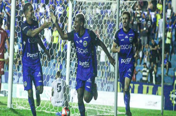 sao-jose-vence-xv-de-piracicaba-e-mantem-se-no-g-8-da-serie-a2