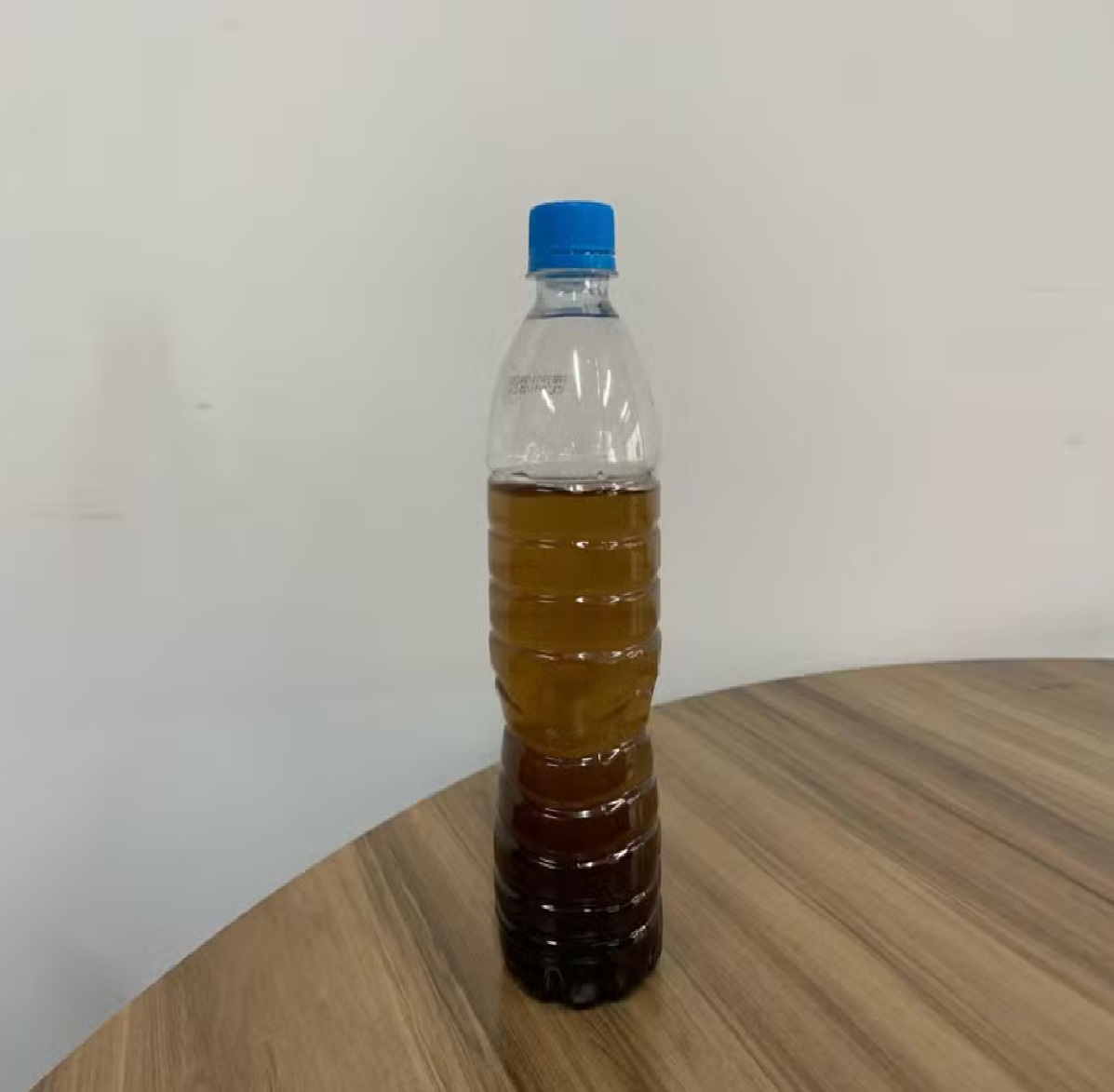 agua-com-coloracao-escura-preocupa-moradores-de-tremembe-e-taubate