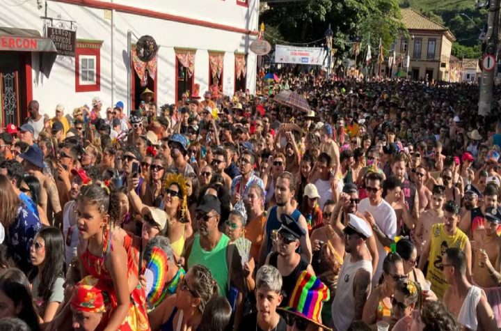 bloco-da-maricota-arrasta-multidao-no-carnaval-de-sao-luiz-do-paraitinga