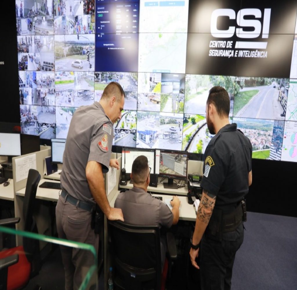 csi-pm-e-helicoptero-aguia-prendem-suspeitos-apos-roubo-em-sao-jose-dos-campos