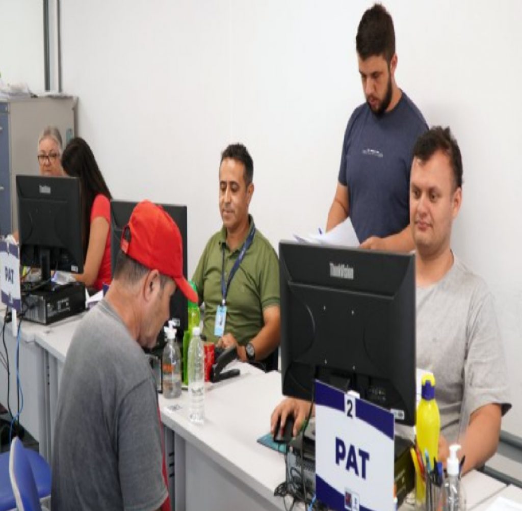 em-busca-de-emprego-pat-de-sao-sebastiao-oferece-137-vagas
