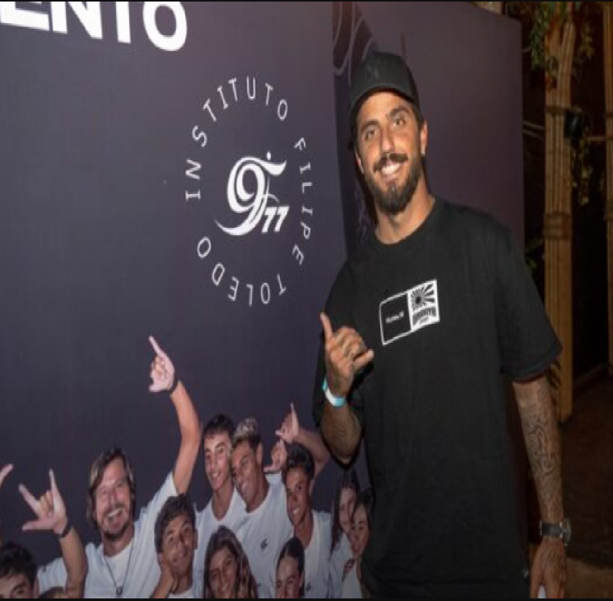 filipe-toledo-lanca-instituto-em-ubatuba-para-apoiar-jovens-talentos-do-surfe