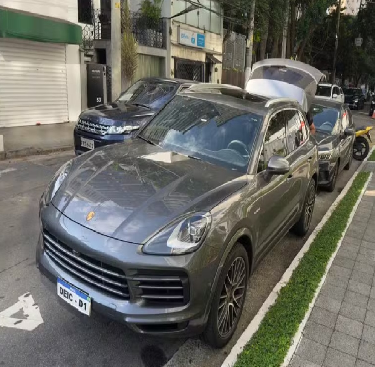 operacao-contra-lavagem-de-dinheiro-resulta-em-apreensao-de-r-170-mil-e-carro-de-luxo