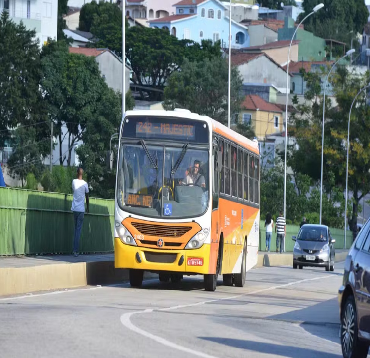 sao-jose-dos-campos-firma-contrato-para-aluguel-de-400-onibus-eletricos