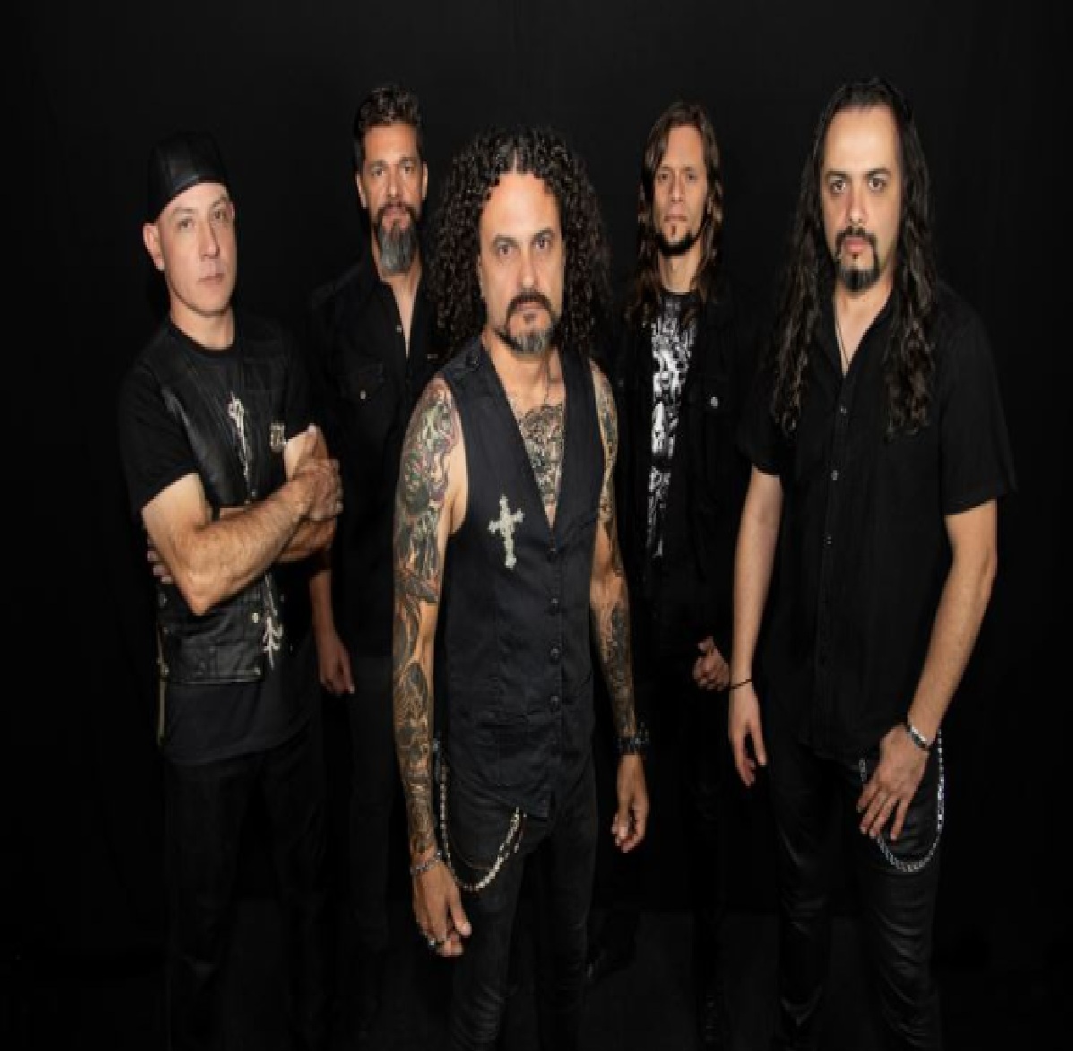 apostullus-se-apresenta-no-centro-cultural-sesi-sao-jose-dos-campos-com-o-show-rock-chronicles