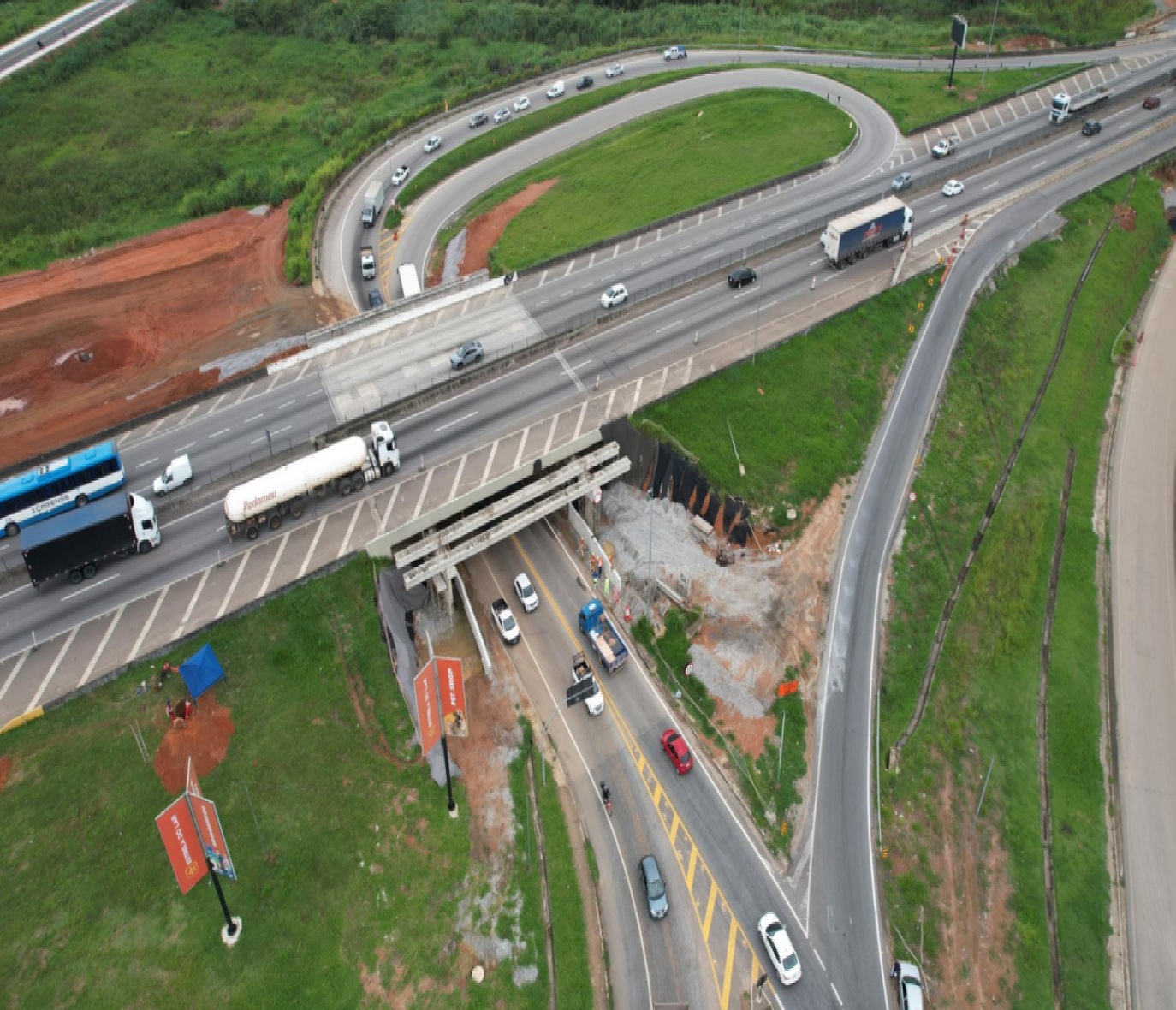 ccr-riosp-interdita-acesso-no-trevo-de-jacarei-para-obras-entre-os-dias-28-e-30
