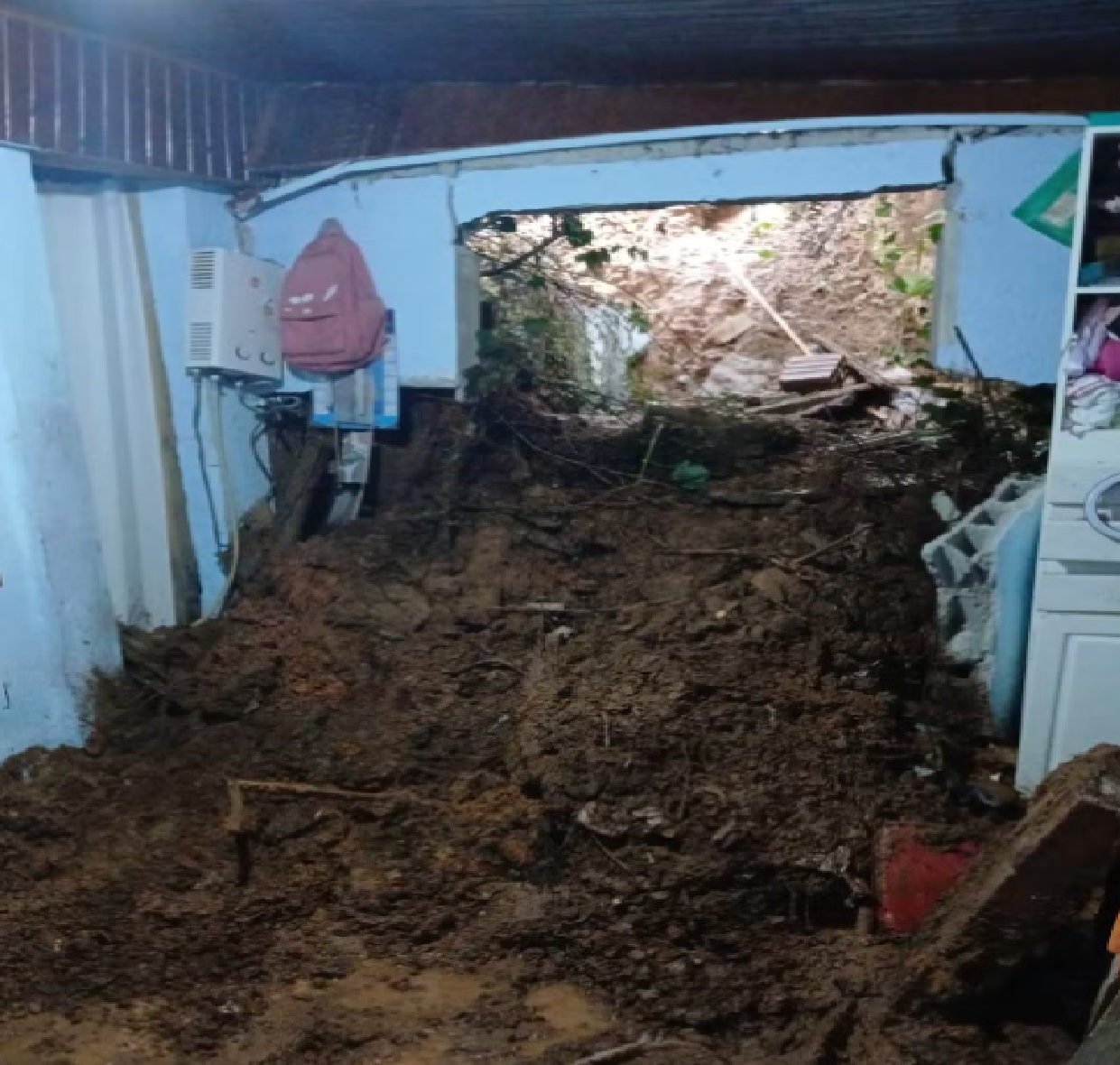 chuva-forte-causa-alagamentos-e-deslizamentos-em-campos-do-jordao-quatro-pessoas-ficam-desalojadas