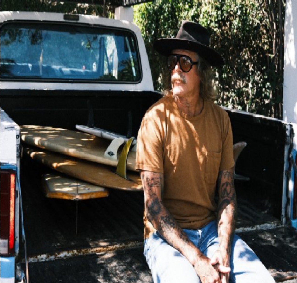 donavon-frankenreiter-abre-campeonato-de-surfe-da-wsl-com-show-beneficente-em-sao-sebastiao