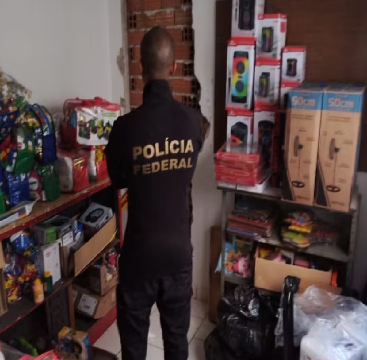 pf-investiga-desvio-de-materiais-e-furto-de-merenda-em-escola-de-cachoeira-paulista