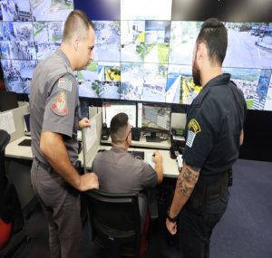 acao-integrada-entre-csi-e-pm-recupera-carro-furtado-em-sao-jose-dos-campos