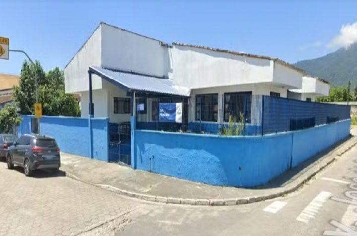 adolescente-e-internada-apos-ser-ferida-no-rosto-com-estilete-por-colega-em-escola-de-caraguatatuba