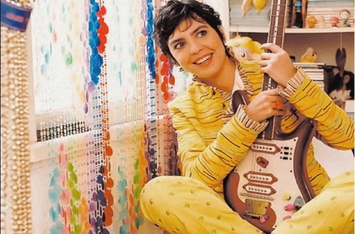 adriana-calcanhotto-se-apresenta-neste-sabado-31-em-sao-jose-confira-horario-transporte-e-dicas-uteis