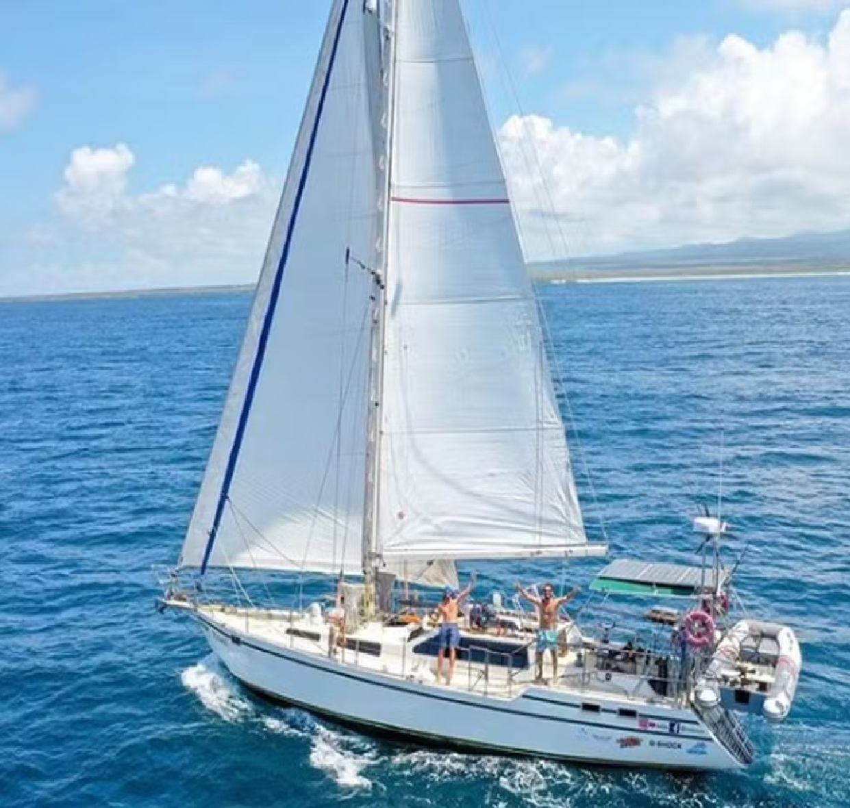 apos-sete-anos-navegando-irmaos-de-ubatuba-se-preparam-para-concluir-volta-ao-mundo