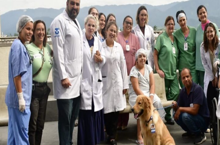 cao-terapeutico-scooby-emociona-pacientes-na-primeira-visita-do-projeto-patas-que-acolhem