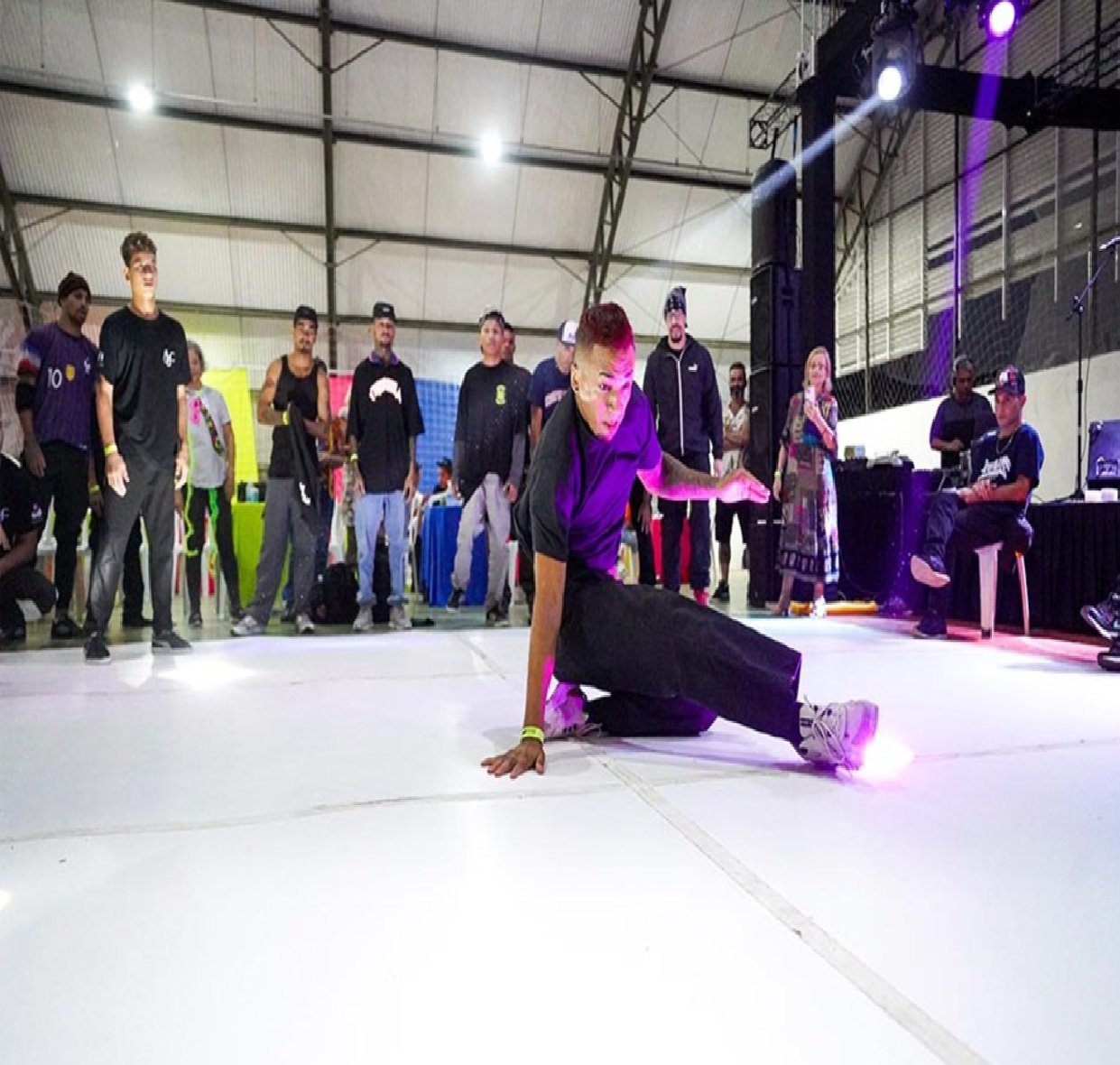 centro-da-juventude-de-sao-jose-dos-campos-oferece-aulas-de-breakdance-para-todas-as-idades