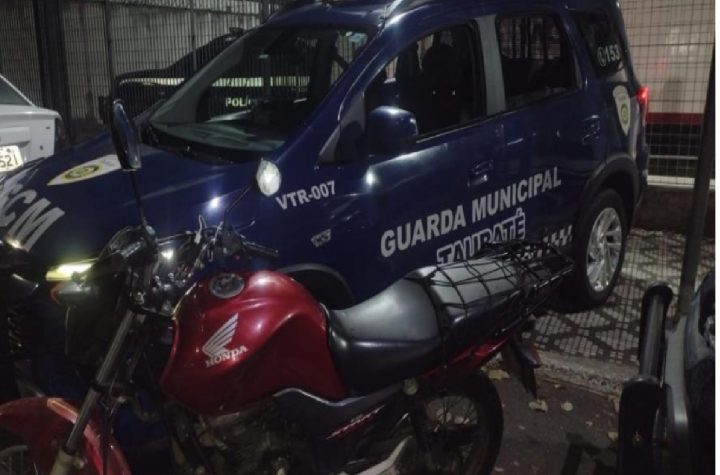 gcm-prende-homem-por-trafico-de-drogas-e-uso-de-placa-adulterada-no-centro-de-taubate