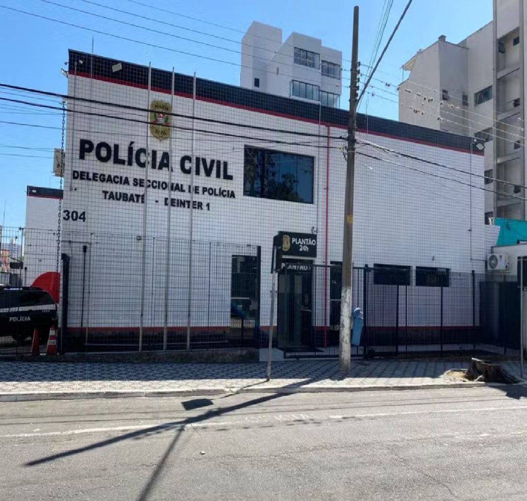 jovem-com-esquizofrenia-tenta-matar-o-pai-a-facadas-apos-fugir-de-unidade-de-saude-em-taubate