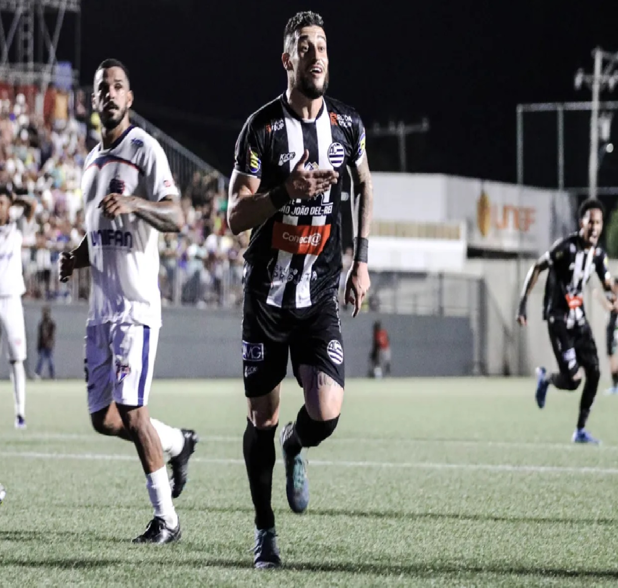 taubate-anuncia-seis-reforcos-para-a-copa-paulista-e-confirma-estreia-contra-o-sao-jose