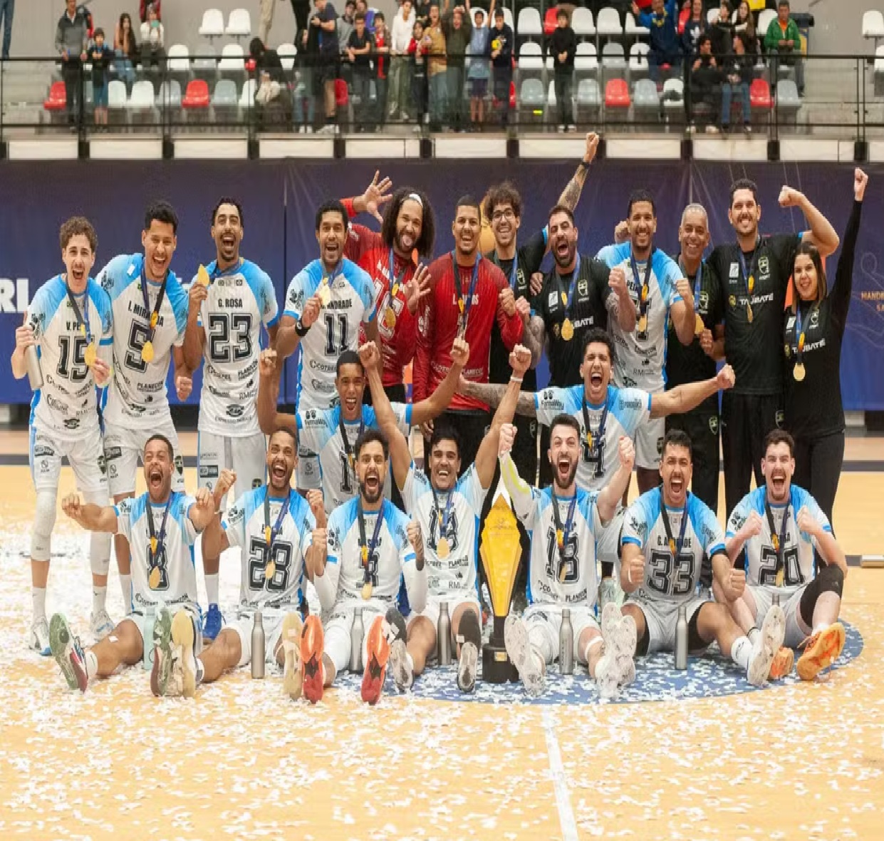 taubate-conquista-a-libertadores-do-handebol-apos-vitoria-emocionante-sobre-pinheiros