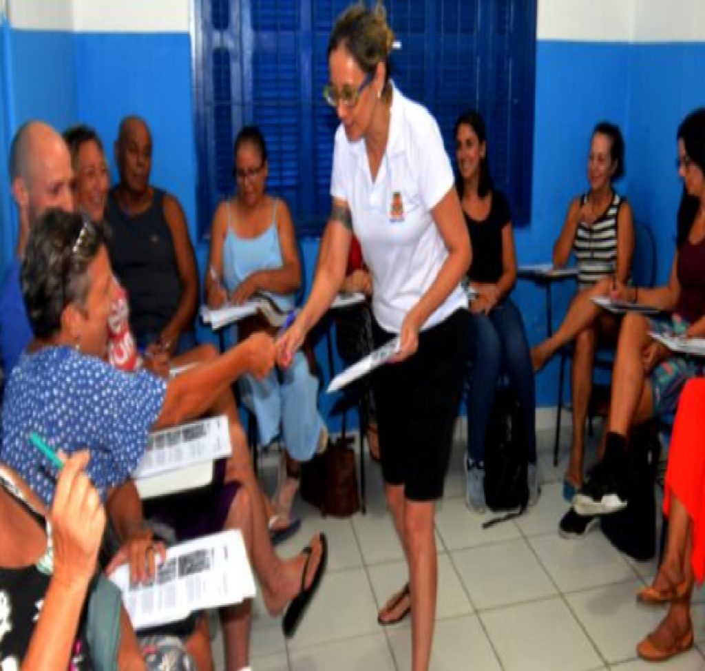 caraguatatuba-oferece-140-vagas-em-cursos-gratuitos-de-ingles-e-espanhol-para-qualificacao-profissional
