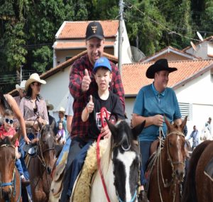cavalaria-e-afogado-encerram-festa-de-359-anos-de-paraibuna-com-publico-de-12-mil-pessoas