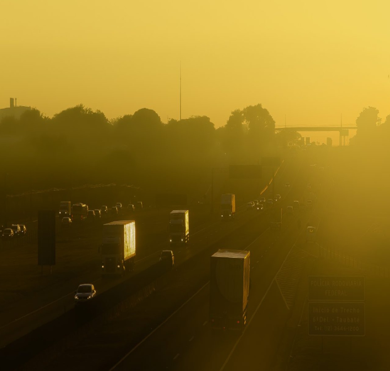 ccr-riosp-inicia-obras-no-viaduto-da-dutra-em-jacarei-e-alerta-para-riscos-durante-neblina