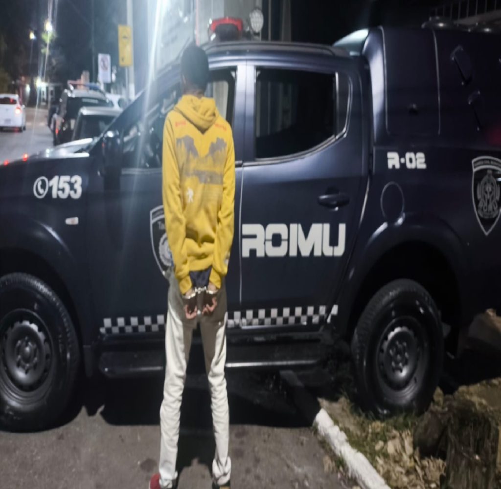foragido-da-justica-e-preso-pela-romu-no-bairro-tres-marias-em-taubate