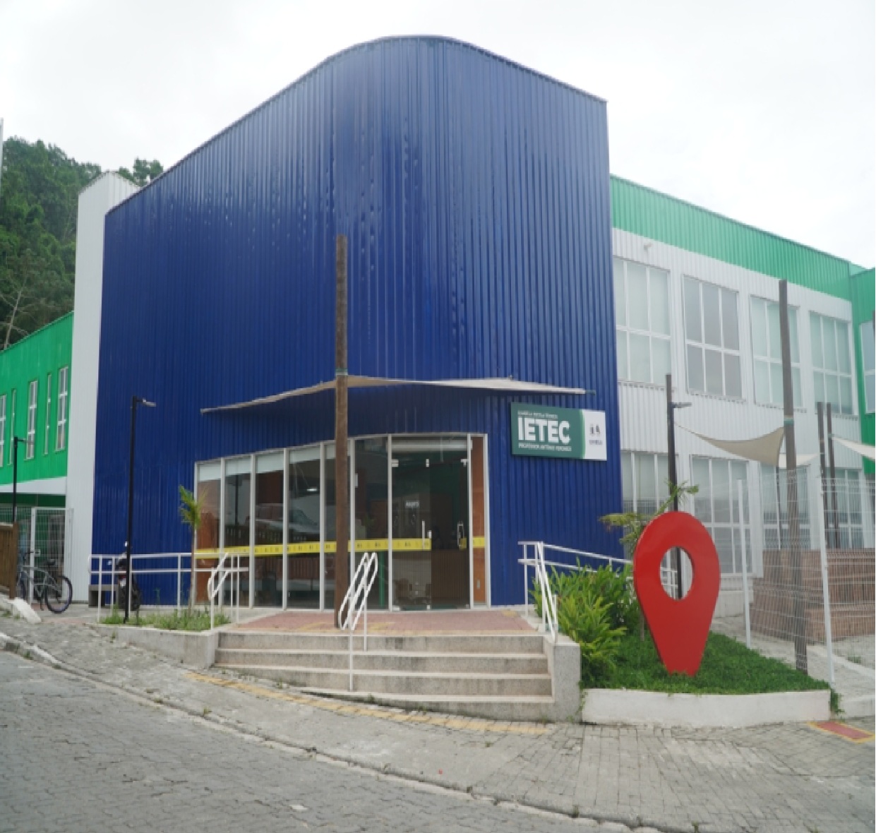 ilhabela-abre-inscricoes-para-cursos-gratuitos-de-assistente-administrativo-e-espanhol