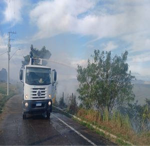 incendio-atinge-area-de-50-mil-m²-no-parque-do-itaim-e-mobiliza-forcas-de-emergencia-em-taubate