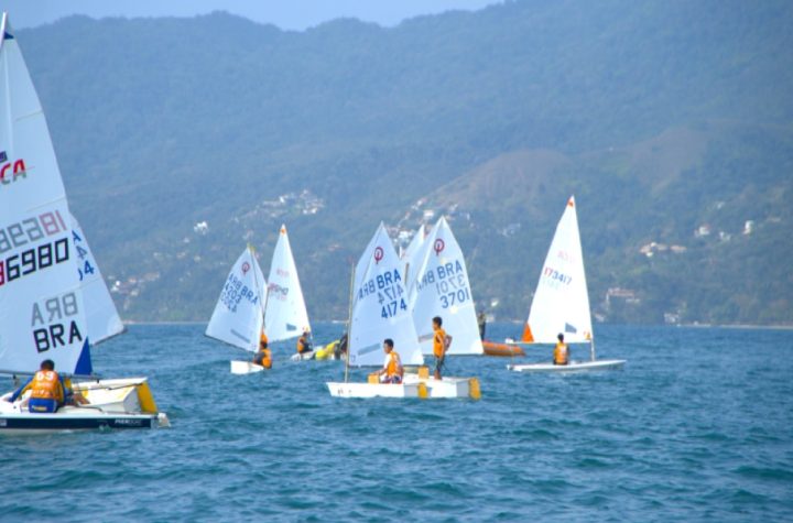 jovens-velejadores-disputam-4a-etapa-do-ranking-paulista-de-optimist-neste-fim-de-semana-em-ilhabela