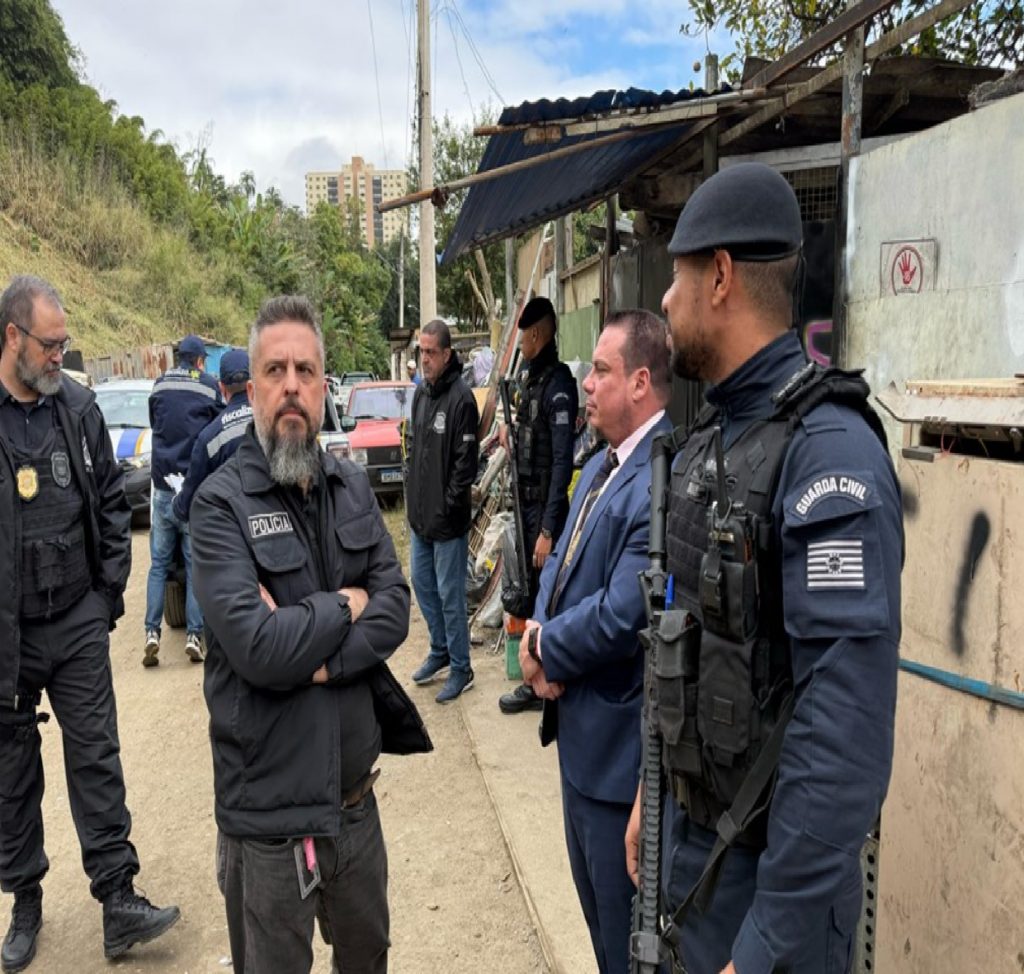 policia-e-prefeitura-apreendem-mais-de-1-tonelada-de-fios-de-cobre-em-operacao-em-sao-jose-dos-campos