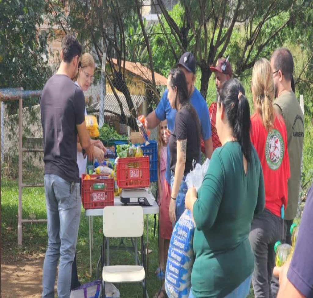 troca-verde-arrecada-425-kg-de-reciclaveis-em-troca-por-alimentos-na-estreia-em-taubate