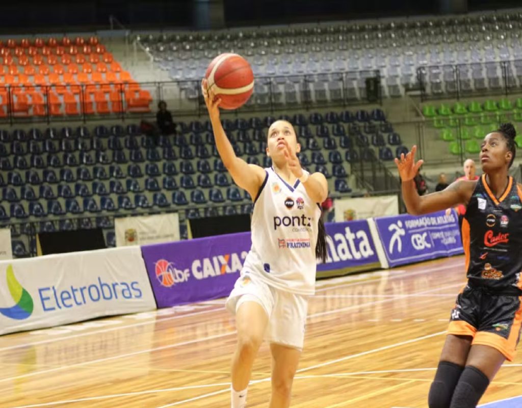 basquete-feminino-sao-jose-vence-ourinhos-com-show-de-manu-rios-e-abre-vantagem-nas-quartas-da-lbf