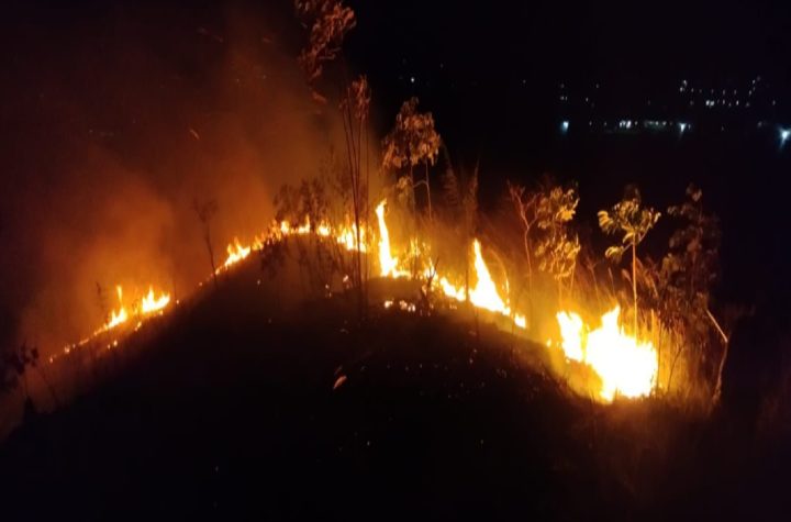 defesa-civil-combate-incendios-de-grande-proporcao-na-zona-leste-de-taubate