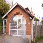 dupla-se-passa-por-entregador-invade-casa-e-e-presa-apos-assalto-em-campos-do-jordao
