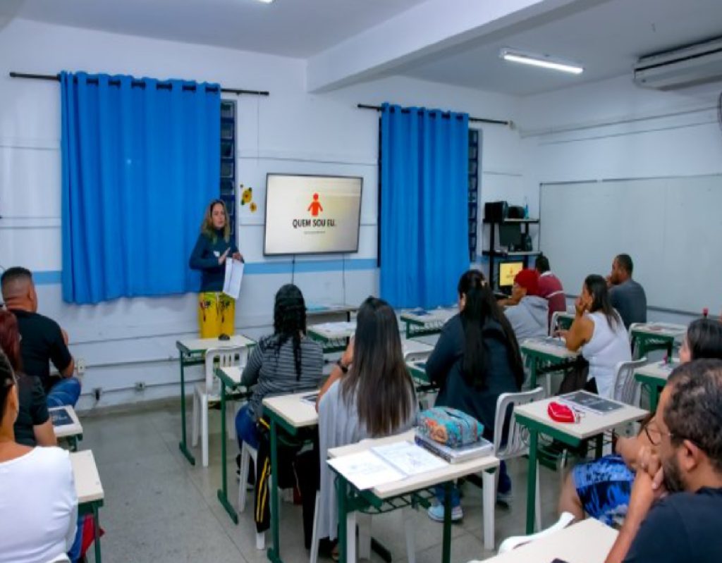 educacao-de-jovens-e-adultos-esta-com-inscricoes-abertas-em-sao-sebastiao-veja-como-participar