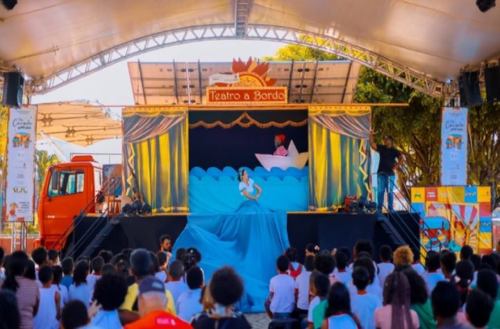 ferias-em-roseira-tem-teatro-cinema-e-contacao-de-historias-com-o-projeto-teatro-a-bordo