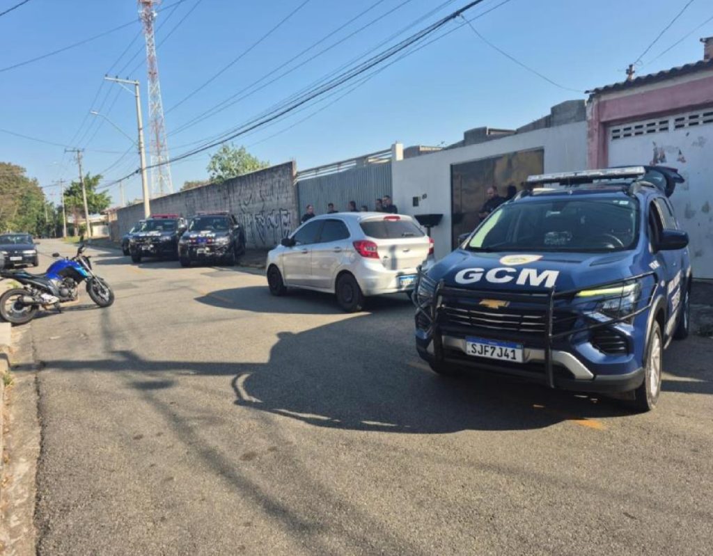 gcm-de-taubate-prende-dupla-por-roubo-apos-monitoramento-por-cameras