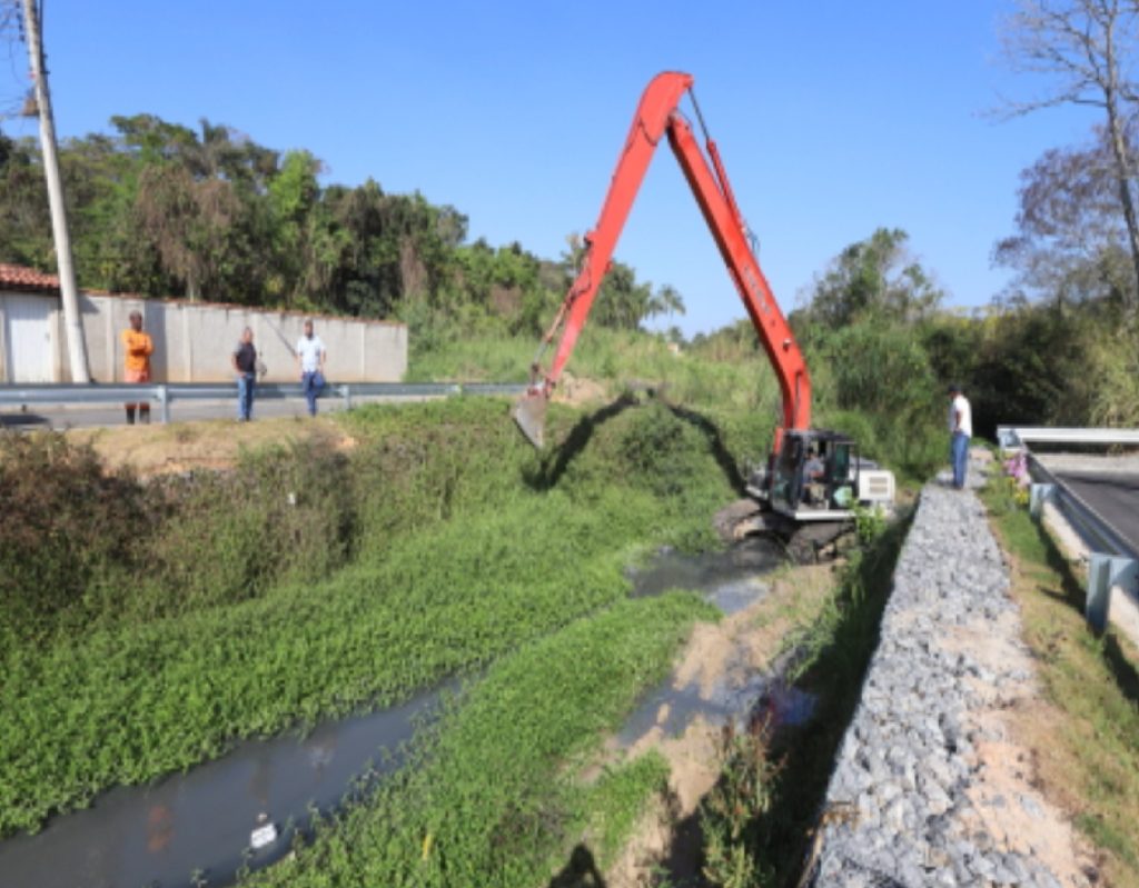 jacarei-intensifica-limpeza-de-corregos-durante-periodo-de-estiagem